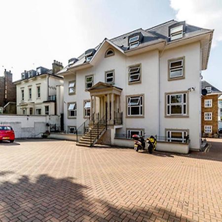 Windsor Holiday Apartments Londres Extérieur photo